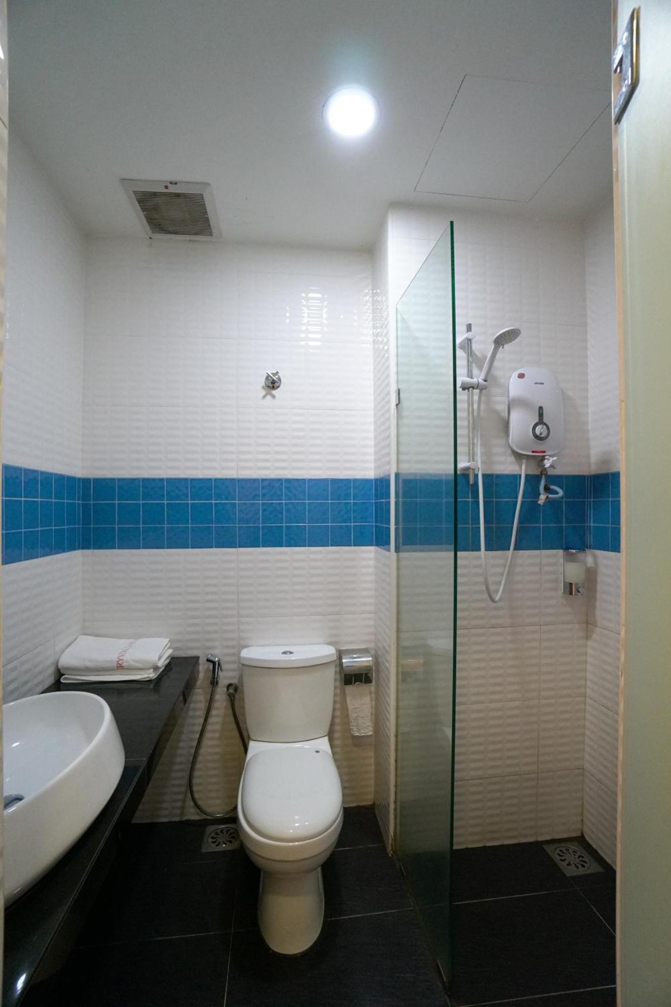 Crystal Garden Hotel - Seri Kembangan Room photo